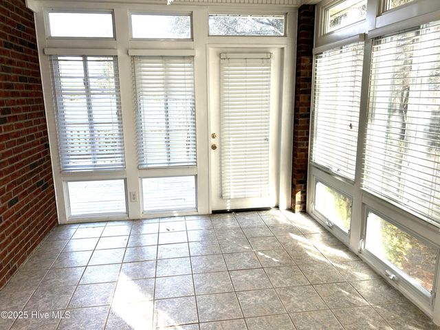 4921 Crosswinds Drive, Wilmington, NC 28409