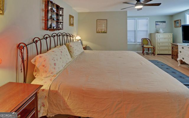 76 Periwinkle Lane, Cleveland, GA 30528