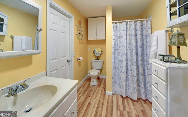 76 Periwinkle Lane, Cleveland, GA 30528