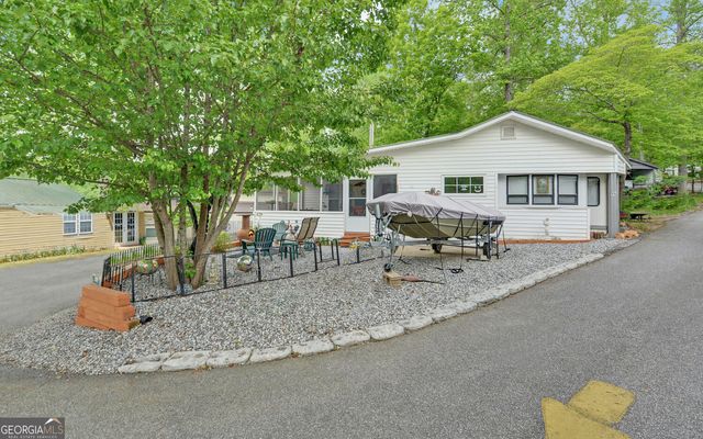 76 Periwinkle Lane, Cleveland, GA 30528