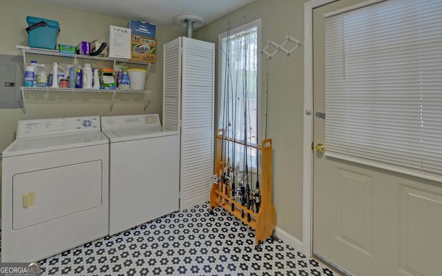 76 Periwinkle Lane, Cleveland, GA 30528