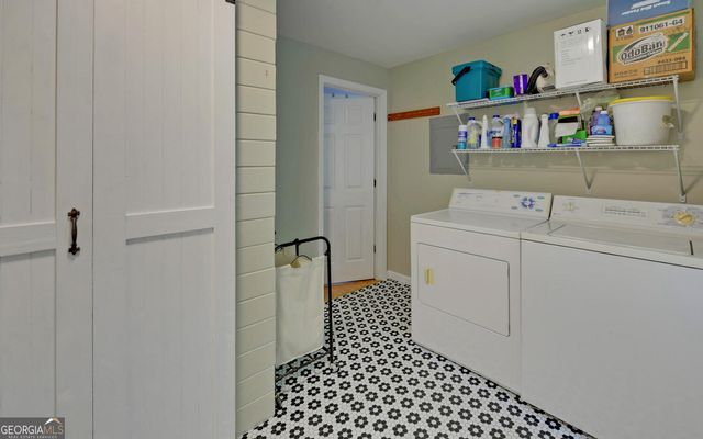 76 Periwinkle Lane, Cleveland, GA 30528