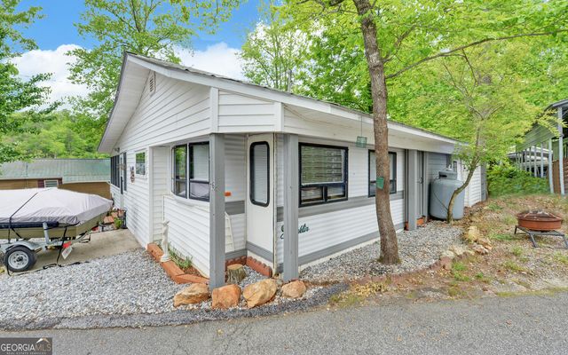 76 Periwinkle Lane, Cleveland, GA 30528