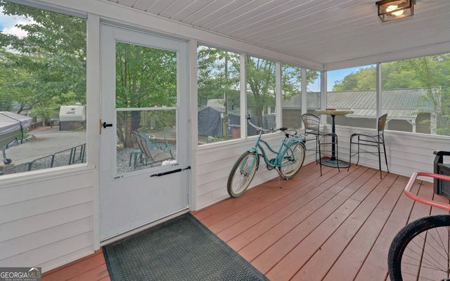 76 Periwinkle Lane, Cleveland, GA 30528