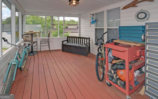 76 Periwinkle Lane, Cleveland, GA 30528