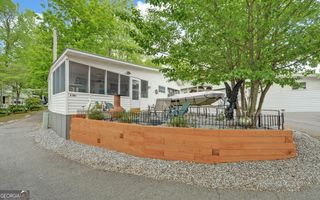 76 Periwinkle Lane, Cleveland, GA 30528