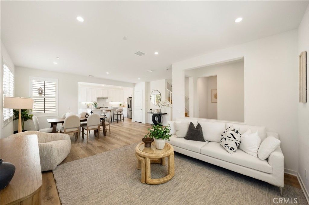 Image 10 of property listing at 222 Ashby, Irvine, CA 92618