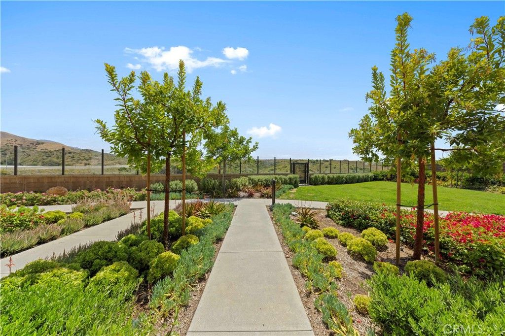 Image 3 of property listing at 222 Ashby, Irvine, CA 92618