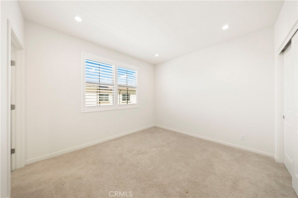 Image 34 of property listing at 222 Ashby, Irvine, CA 92618