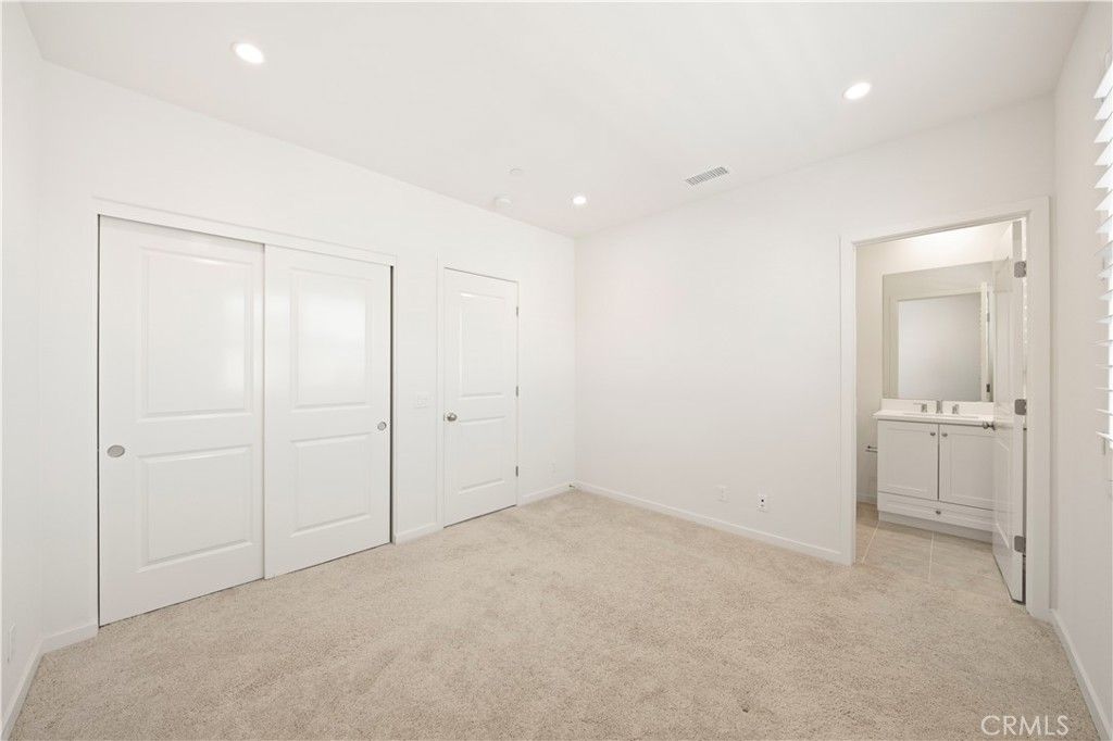 Image 36 of property listing at 222 Ashby, Irvine, CA 92618