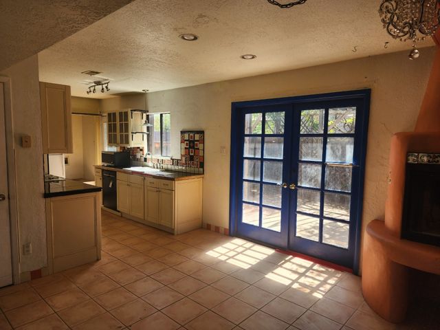 3320 Camino Prado Vis, Santa Fe, NM 87507