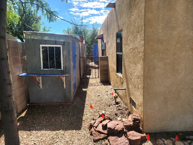 3320 Camino Prado Vis, Santa Fe, NM 87507