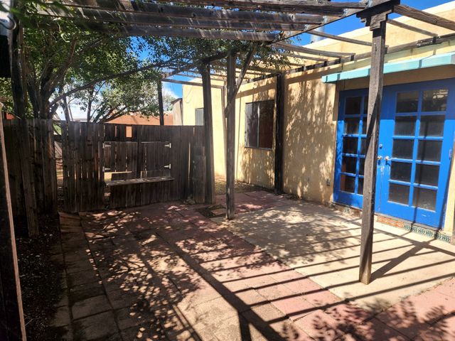 3320 Camino Prado Vis, Santa Fe, NM 87507