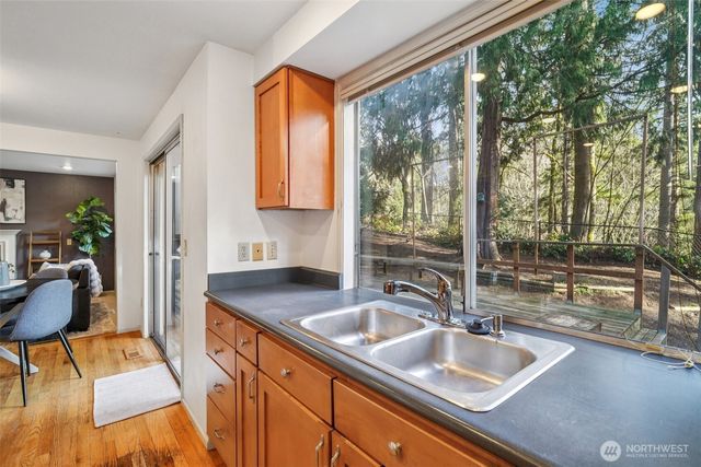 14335 SE 63rd Street, Bellevue, WA 98006