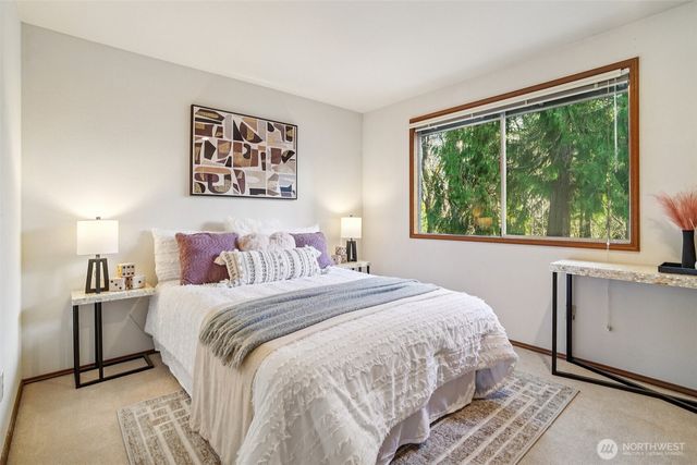 14335 SE 63rd Street, Bellevue, WA 98006