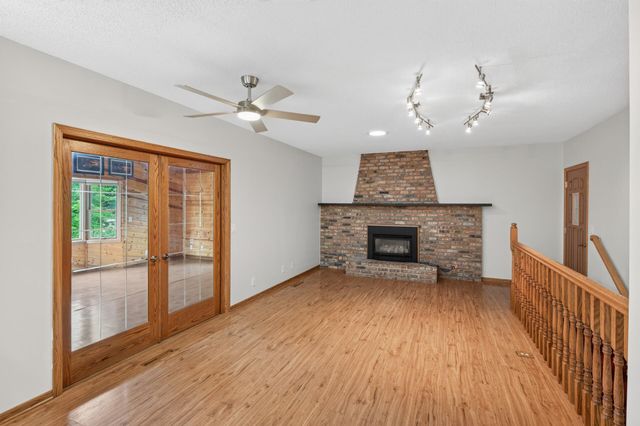 7910 W Park Hills Drive, Bloomington, MN 55438