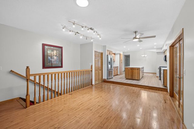 7910 W Park Hills Drive, Bloomington, MN 55438