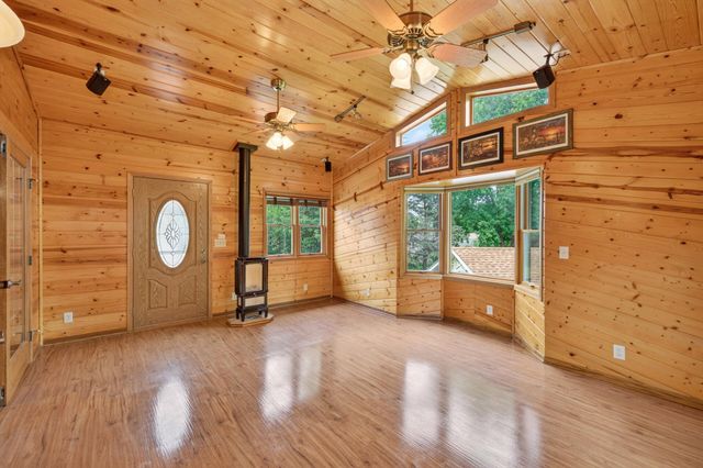 7910 W Park Hills Drive, Bloomington, MN 55438