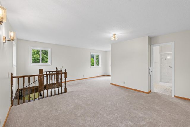 7910 W Park Hills Drive, Bloomington, MN 55438