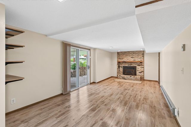 7910 W Park Hills Drive, Bloomington, MN 55438