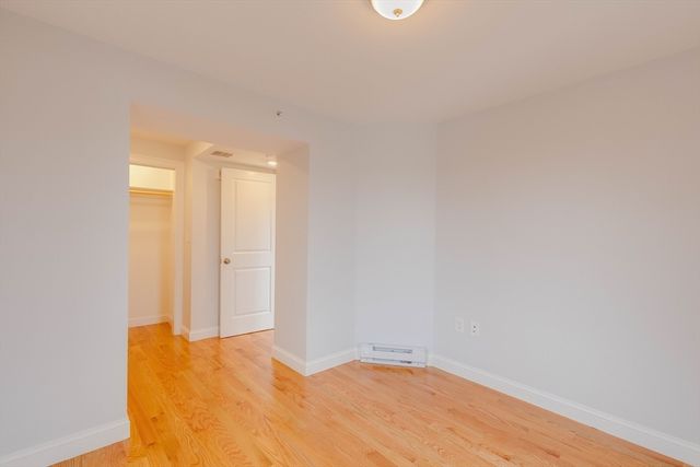 15 Kenilworth St 3, Boston, MA 02119