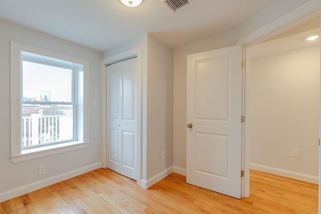 15 Kenilworth St 3, Boston, MA 02119