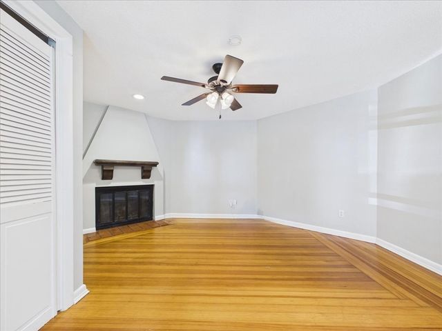 45 Park St, Norfolk, MA 02056