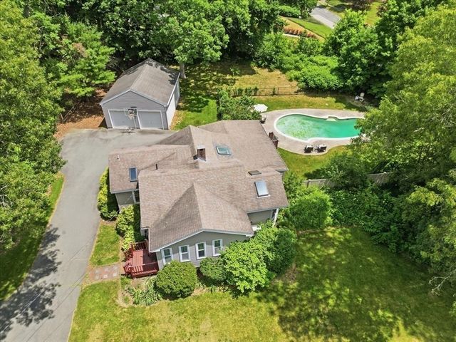45 Park St, Norfolk, MA 02056