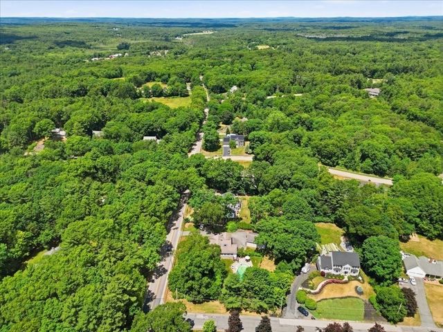 45 Park St, Norfolk, MA 02056