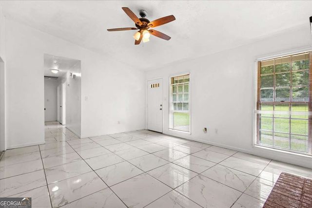 160 Derby Country Drive, Ellenwood, GA 30294