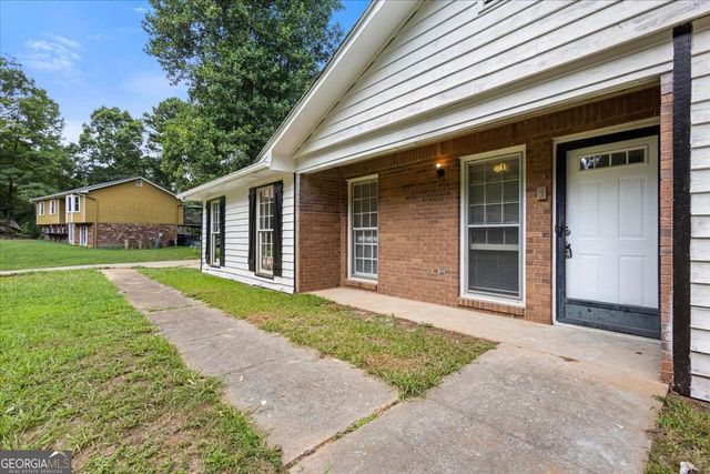 160 Derby Country Drive, Ellenwood, GA 30294
