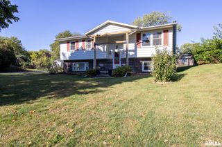 17511 N OAKLAWN Avenue, Chillicothe, IL 61523