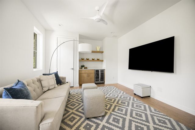 6322 Malcolm Drive, Dallas, TX 75214