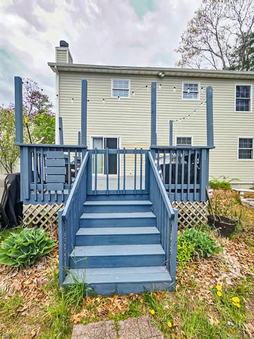 21 Pine Cone Street, Middle Island, NY 11953