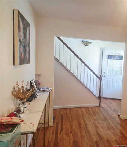 21 Pine Cone Street, Middle Island, NY 11953