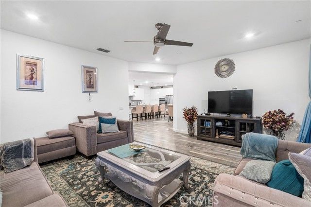 9276 Red Thistle Court, Sacramento, CA 95829