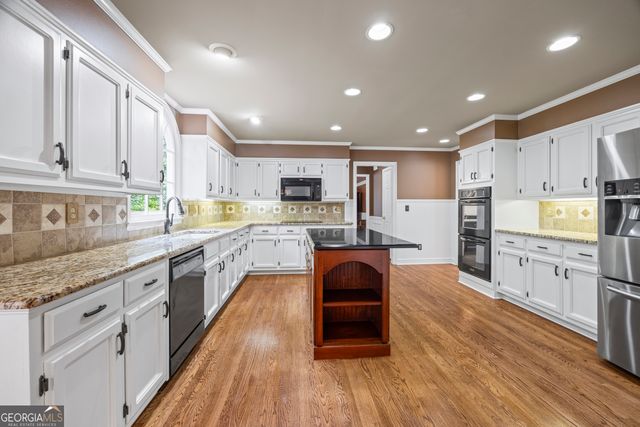 2205 Parliament Drive, Lawrenceville, GA 30043