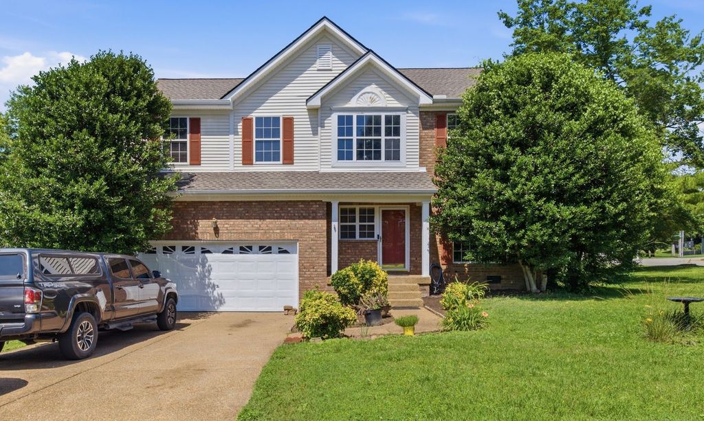 2100 Billingsham Ct, Mount Juliet, TN 37122