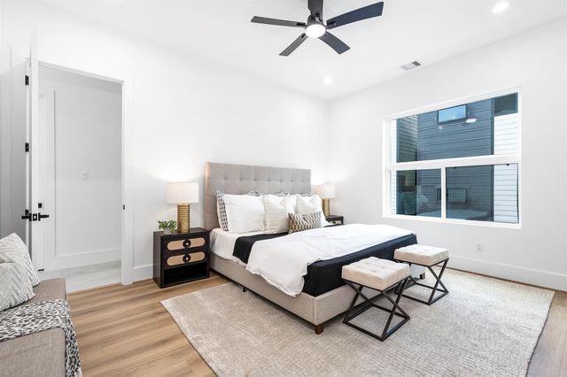 329 N Nagle Street, Houston, TX 77003