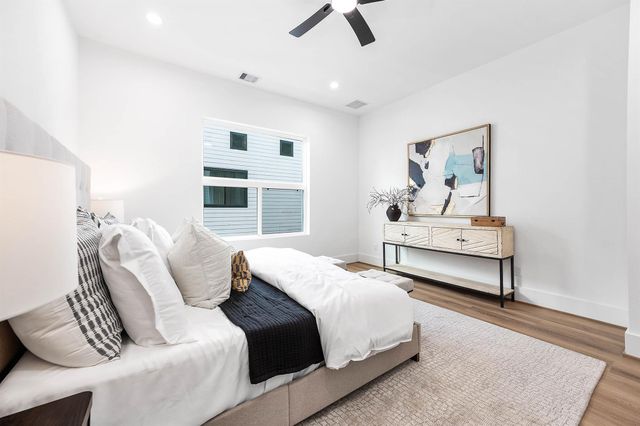 329 N Nagle Street, Houston, TX 77003