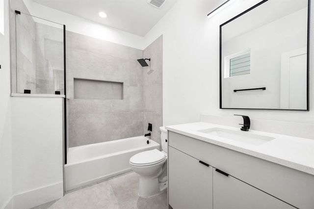 329 N Nagle Street, Houston, TX 77003