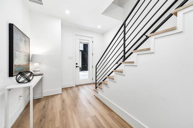 329 N Nagle Street, Houston, TX 77003
