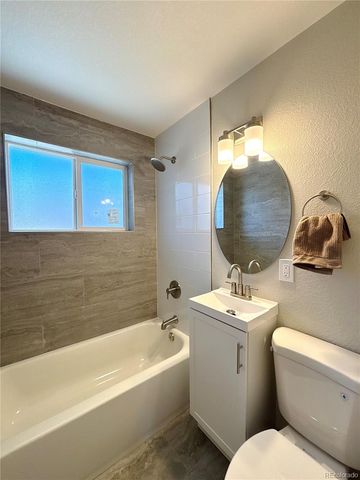 4180 S Jason Street, Englewood, CO 80110