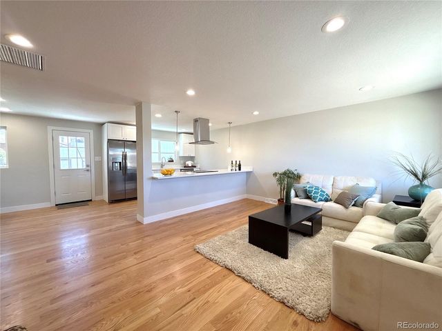 4180 S Jason Street, Englewood, CO 80110