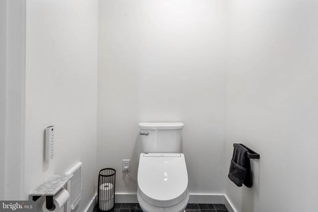 93 GLADE CIR W, Rehoboth Beach, DE 19971