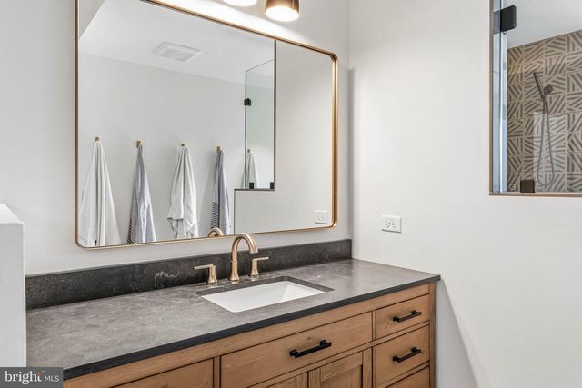 93 GLADE CIR W, Rehoboth Beach, DE 19971