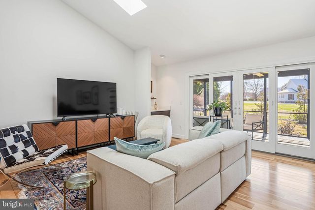 93 GLADE CIR W, Rehoboth Beach, DE 19971