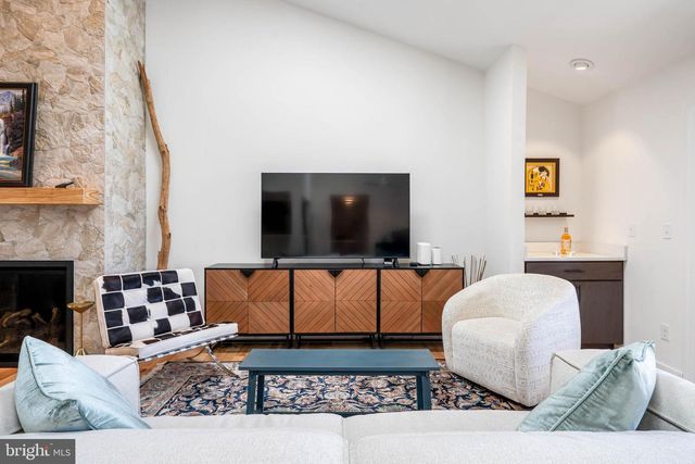 93 GLADE CIR W, Rehoboth Beach, DE 19971