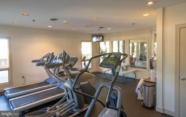 93 GLADE CIR W, Rehoboth Beach, DE 19971