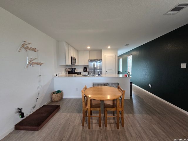 11602 Dog Rose, Converse, TX 78109